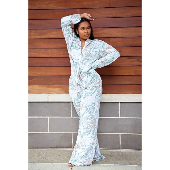 Olive Green Tropical Style 2 Piece Pant Set (Small) - Picture 3 of 4